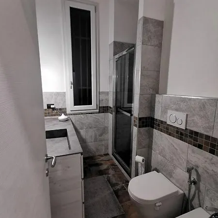 La Ex Di Nicholas * Καστέλ Ματζιόρε