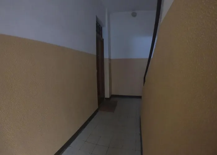 La Ex Di Nicholas Apartment